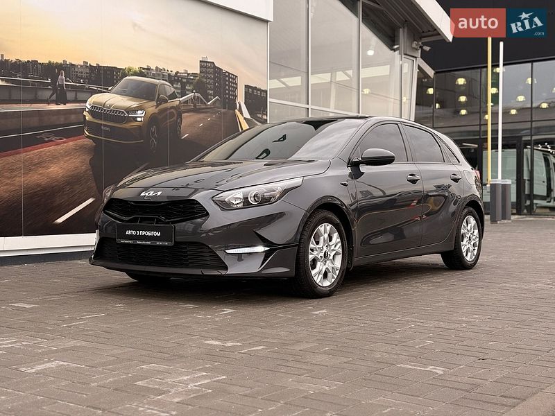 Хэтчбек Kia Ceed 2023 в Киеве