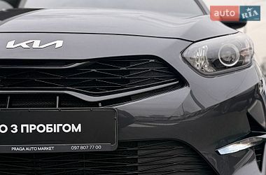 Хэтчбек Kia Ceed 2023 в Киеве