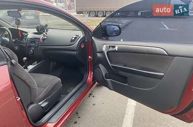 Купе Kia Cerato Koup 2010 в 