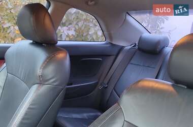 Купе Kia Cerato Koup 2011 в 