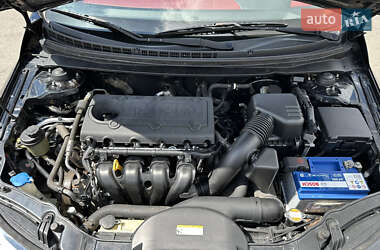 Купе Kia Cerato Koup 2011 в 