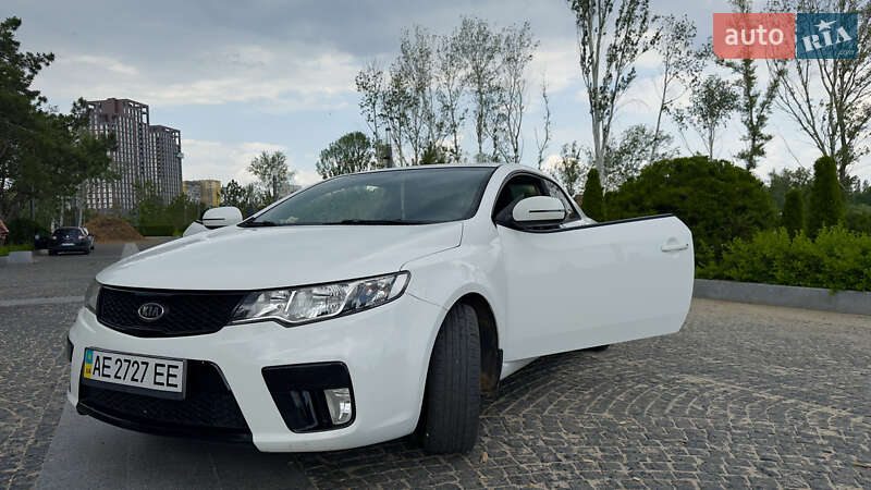 Купе Kia Cerato Koup 2011 в Днепре