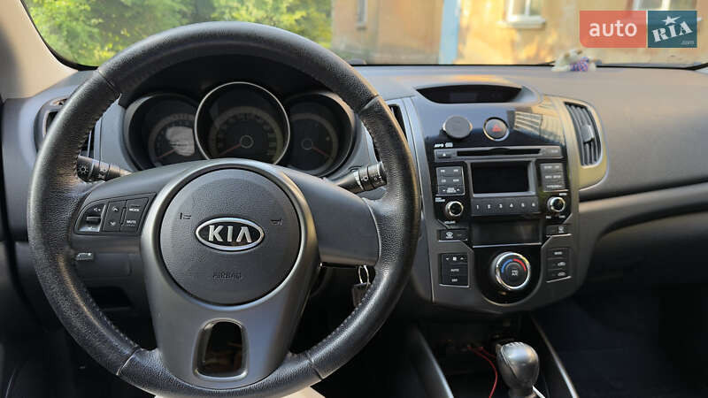 Купе Kia Cerato Koup 2011 в Днепре