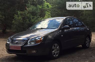 Седан Kia Cerato 2006 в Днепре