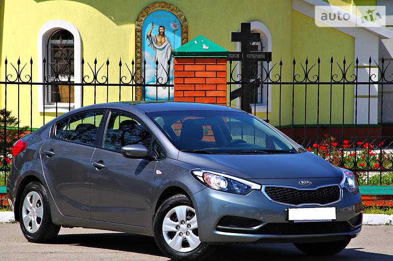 Седан Kia Cerato 2015 в Днепре