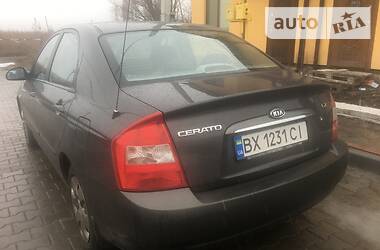 Седан Kia Cerato 2006 в Хмельницком