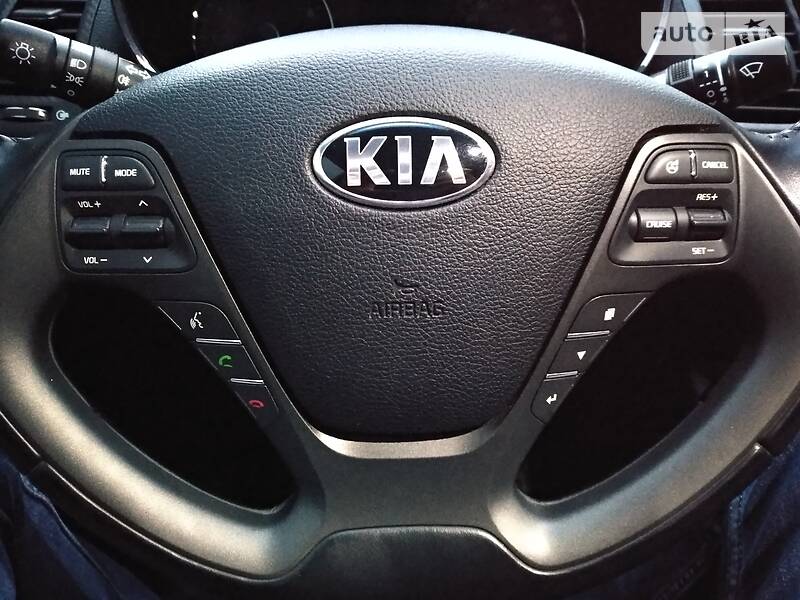 Седан Kia Cerato 2013 в Вознесенську