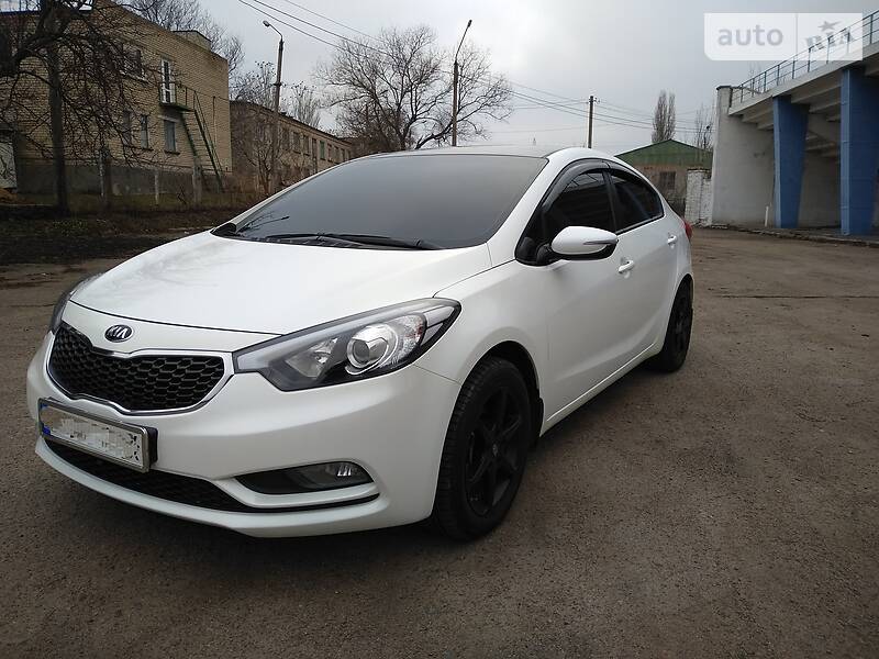 Седан Kia Cerato 2013 в Вознесенську
