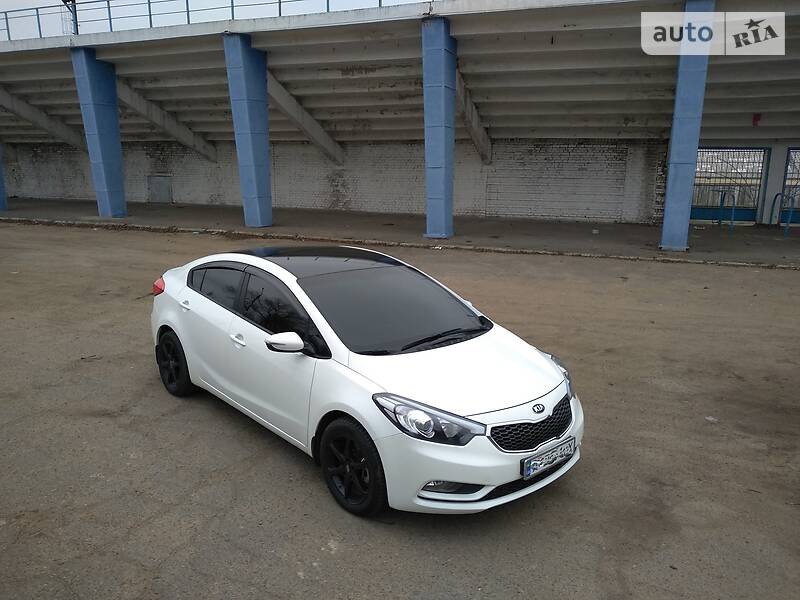 Седан Kia Cerato 2013 в Вознесенську