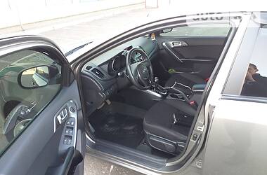 Седан Kia Cerato 2011 в 