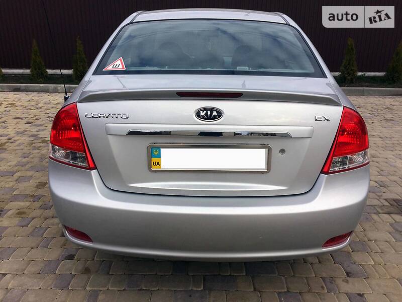Седан Kia Cerato 2007 в Чорткові