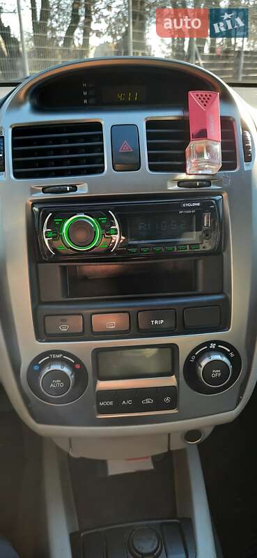 Седан Kia Cerato 2005 в Ужгороде