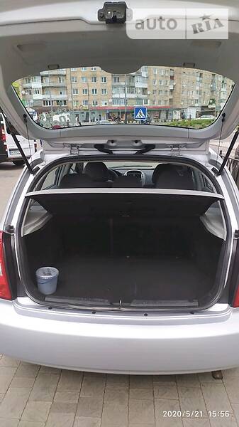 Хетчбек Kia Cerato 2006 в Дубні