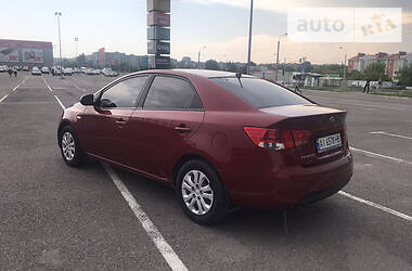 Седан Kia Cerato 2010 в 