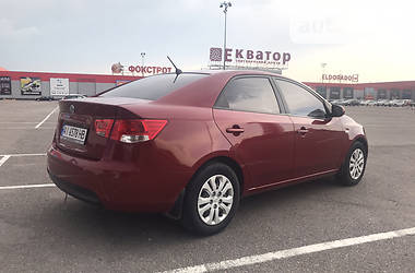 Седан Kia Cerato 2010 в 