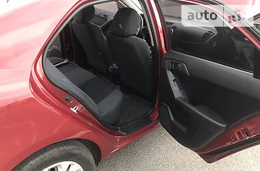 Седан Kia Cerato 2010 в 