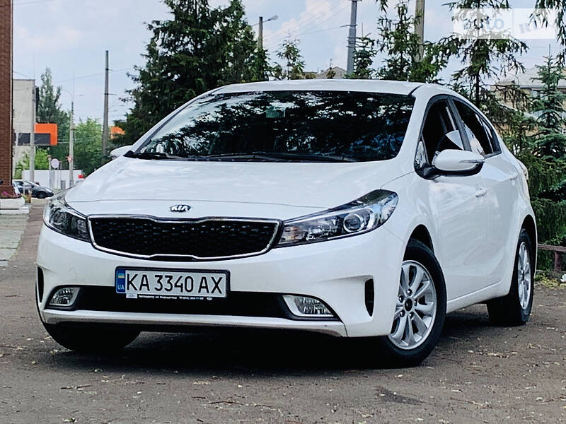 Седан Kia Cerato 2017 в Києві