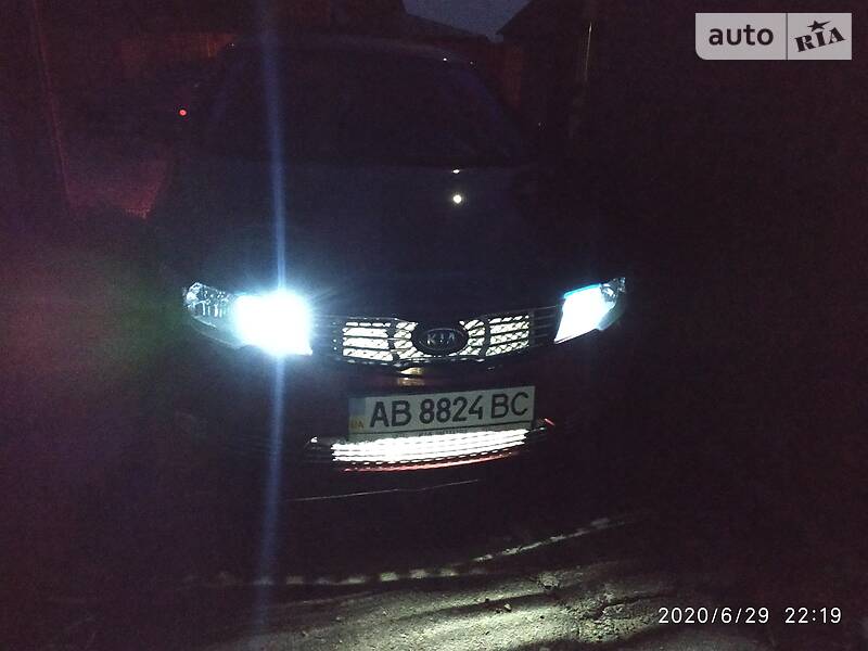 Седан Kia Cerato 2009 в Виннице