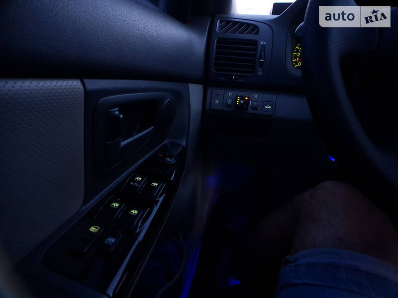 Седан Kia Cerato 2006 в Кривому Розі