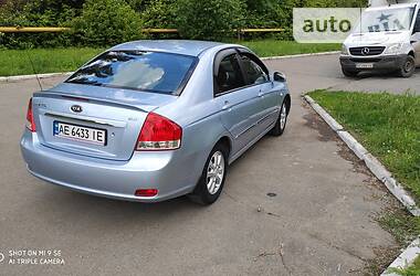 Седан Kia Cerato 2007 в Кривом Роге