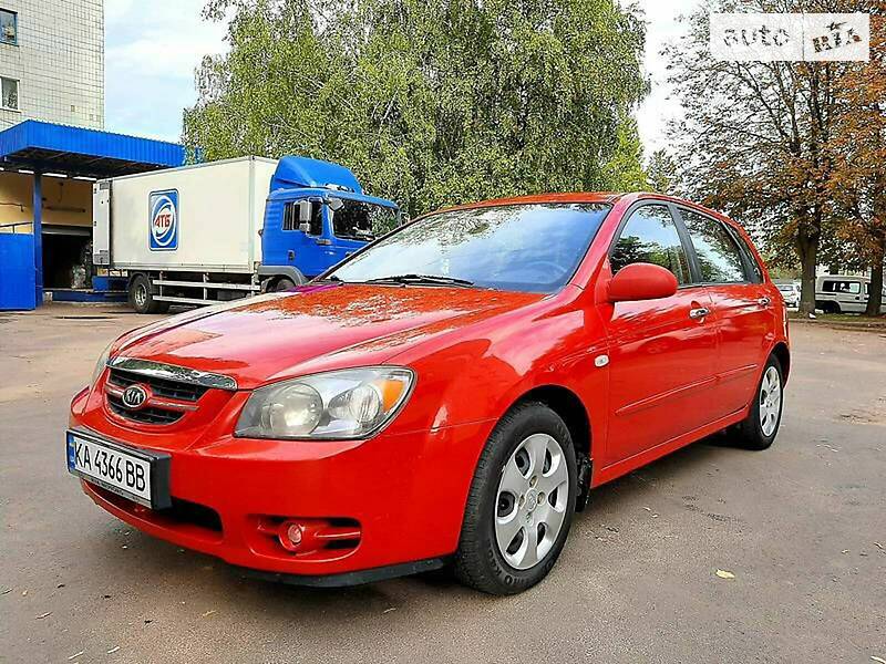 Хэтчбек Kia Cerato 2005 в Киеве