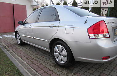 Седан Kia Cerato 2008 в Ивано-Франковске