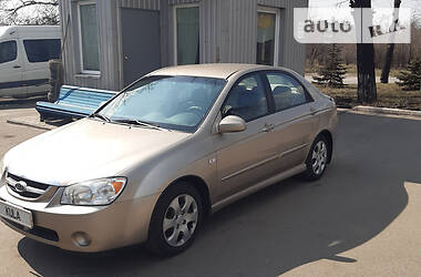 Седан Kia Cerato 2006 в Кривому Розі