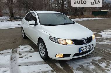 Седан Kia Cerato 2011 в Запорожье