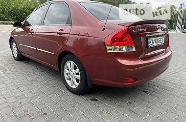 Седан Kia Cerato 2007 в Киеве