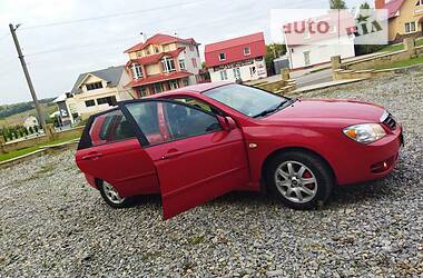 Седан Kia Cerato 2005 в Бучаче