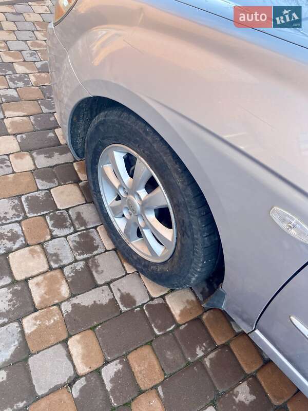 Kia Cerato 2006