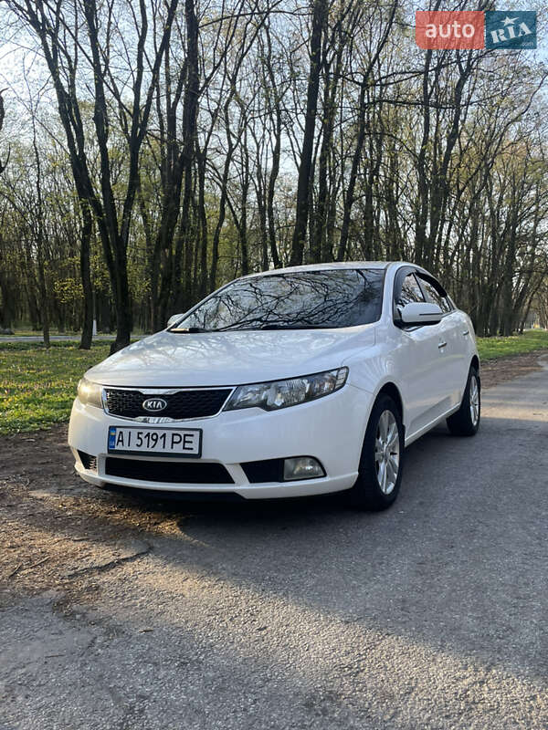 Седан Kia Cerato 2012 в 
