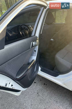 Седан Kia Cerato 2012 в 