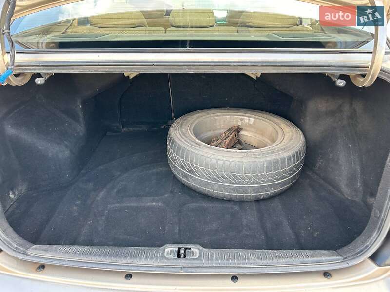 Седан Kia Cerato 2006 в Дніпрі