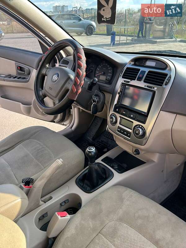 Седан Kia Cerato 2006 в Дніпрі