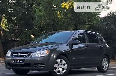 Хетчбек Kia Cerato 2006 в Миколаєві