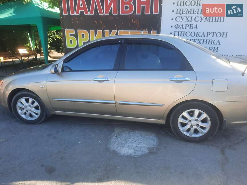 Седан Kia Cerato 2006 в Запоріжжі