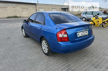 Седан Kia Cerato 2006 в Казатине