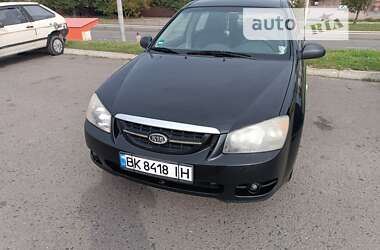 Хэтчбек Kia Cerato 2006 в Здолбунове