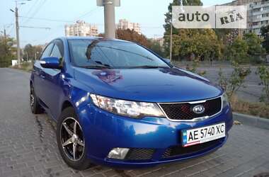 Седан Kia Cerato 2009 в Днепре