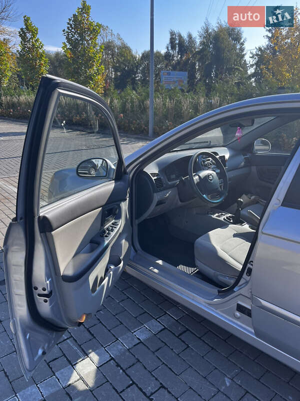 Седан Kia Cerato 2006 в Львове фото 17 Седан Kia Cerato 2006 в Львове