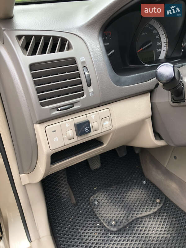 Седан Kia Cerato 2007 в Кам'янському