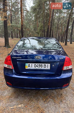 Седан Kia Cerato 2007 в Ахтырке