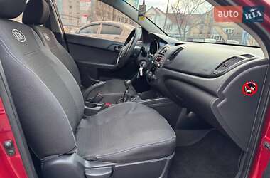 Седан Kia Cerato 2010 в Києві