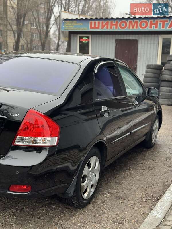 Седан Kia Cerato 2008 в Каменском