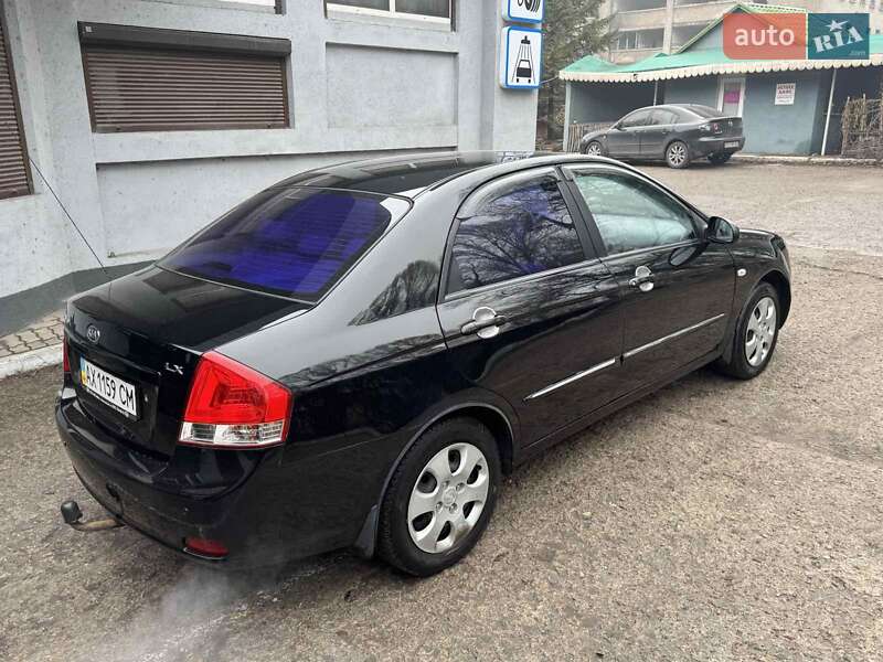 Седан Kia Cerato 2008 в Каменском