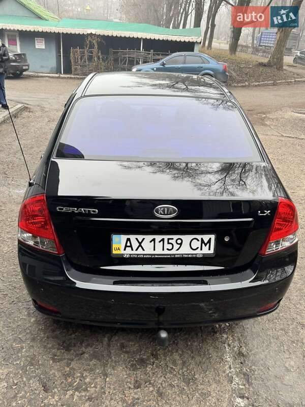 Седан Kia Cerato 2008 в Каменском