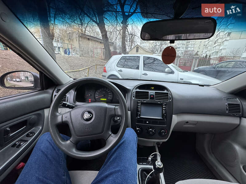 Седан Kia Cerato 2006 в Белой Церкви