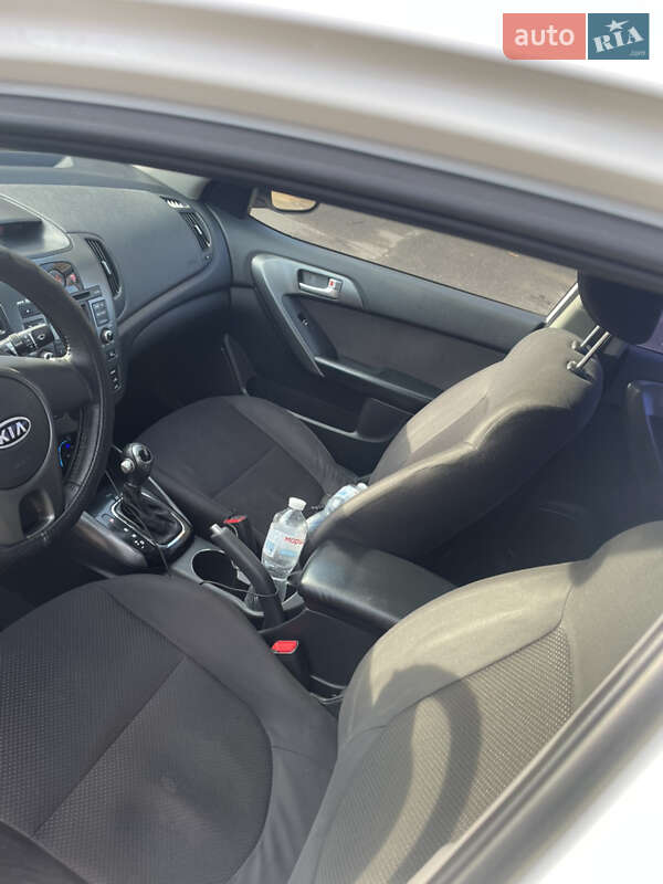 Седан Kia Cerato 2011 в Николаеве фото 8 Седан Kia Cerato 2011 в Николаеве