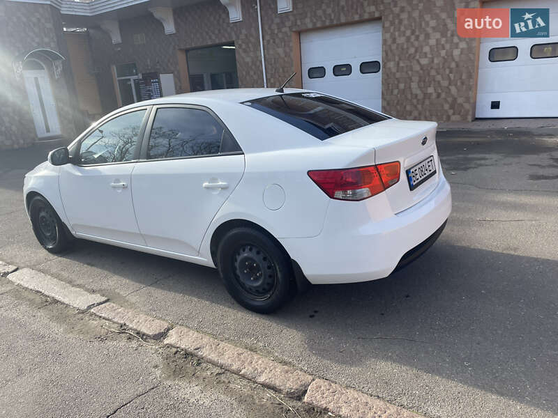 Седан Kia Cerato 2011 в Николаеве фото 17 Седан Kia Cerato 2011 в Николаеве